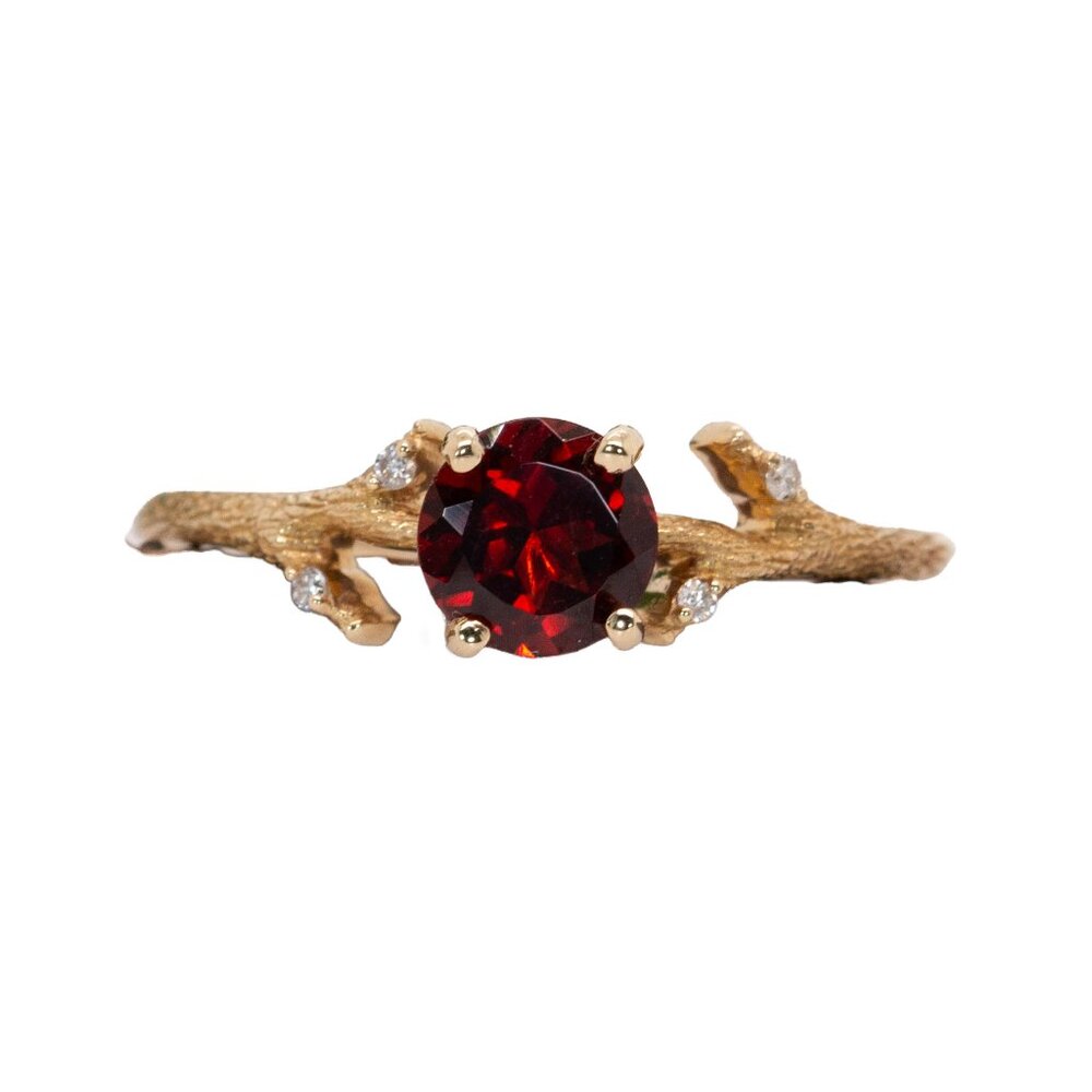 Nature-Inspired 0.8ct Round Garnet Ring with Diamond Accents in Solid 14K Gold